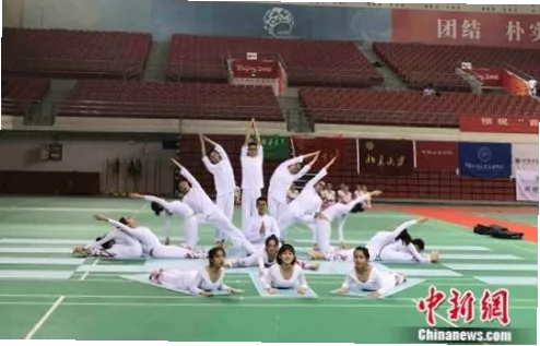 运动员队形为何从简单直线进化成复杂舞蹈？